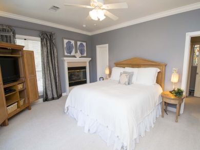 Lovely Four Bedroom Can Sleep Ten Guests.